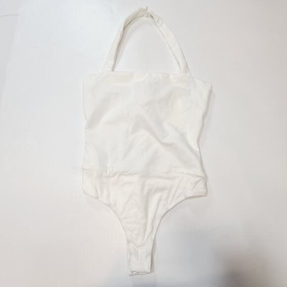 Superdown Reece Halter Bodysuit in white Small - Picture 2 of 12